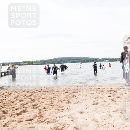 21.06.2026 - Viking Triathlon Michael Strokosch http://msf.ph/oto/9828368 21.06.2026 10:50:39 Schwimmen 261 meine-sportfotos.de