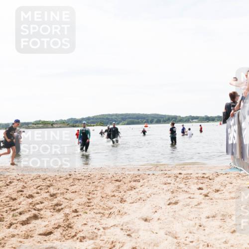 21.06.2026 - Viking Triathlon Michael Strokosch http://msf.ph/oto/9828371 21.06.2026 10:50:40 Schwimmen 261 meine-sportfotos.de