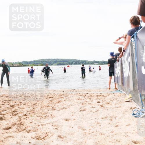 21.06.2026 - Viking Triathlon Michael Strokosch http://msf.ph/oto/9828381 21.06.2026 10:50:44 Schwimmen 57, 295, 416 meine-sportfotos.de