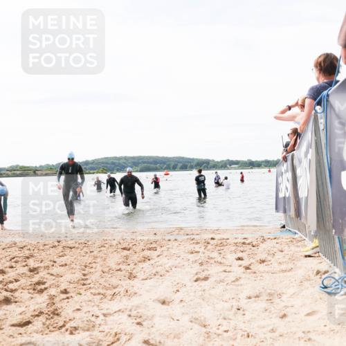 21.06.2026 - Viking Triathlon Michael Strokosch http://msf.ph/oto/9828393 21.06.2026 10:50:48 Schwimmen 57, 295, 416 meine-sportfotos.de