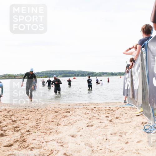 21.06.2026 - Viking Triathlon Michael Strokosch http://msf.ph/oto/9828394 21.06.2026 10:50:48 Schwimmen 57, 295, 416 meine-sportfotos.de