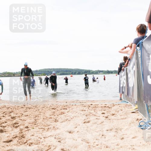 21.06.2026 - Viking Triathlon Michael Strokosch http://msf.ph/oto/9828395 21.06.2026 10:50:48 Schwimmen 57, 295, 416 meine-sportfotos.de