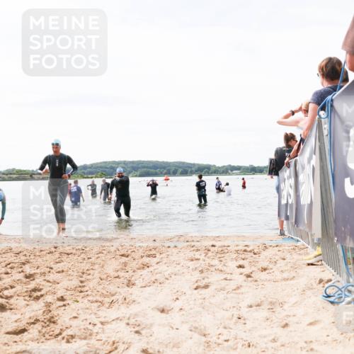 21.06.2026 - Viking Triathlon Michael Strokosch http://msf.ph/oto/9828396 21.06.2026 10:50:49 Schwimmen 57, 295, 416 meine-sportfotos.de