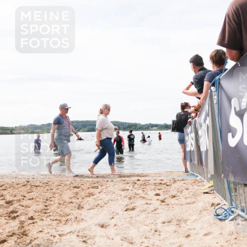 21.06.2026 - Viking Triathlon Michael Strokosch http://msf.ph/oto/9828420 21.06.2026 10:50:57 Schwimmen 57, 66, 76, 184 meine-sportfotos.de