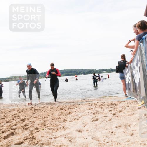 21.06.2026 - Viking Triathlon Michael Strokosch http://msf.ph/oto/9828438 21.06.2026 10:51:03 Schwimmen 66, 76, 184 meine-sportfotos.de