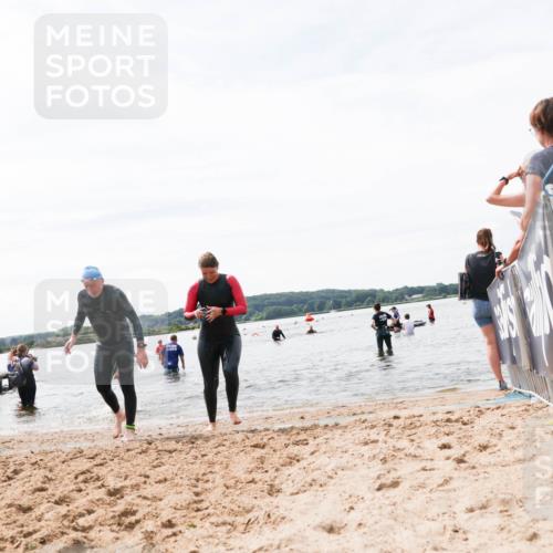 21.06.2026 - Viking Triathlon Michael Strokosch http://msf.ph/oto/9828440 21.06.2026 10:51:03 Schwimmen 66, 76, 184 meine-sportfotos.de
