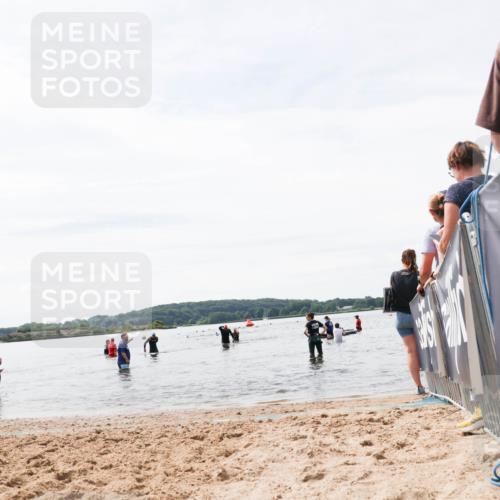 21.06.2026 - Viking Triathlon Michael Strokosch http://msf.ph/oto/9828456 21.06.2026 10:51:09 Schwimmen 66, 76, 184 meine-sportfotos.de