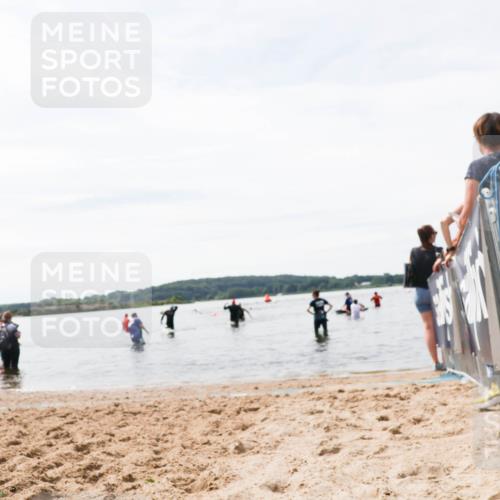 21.06.2026 - Viking Triathlon Michael Strokosch http://msf.ph/oto/9828466 21.06.2026 10:51:12 Schwimmen 66 meine-sportfotos.de