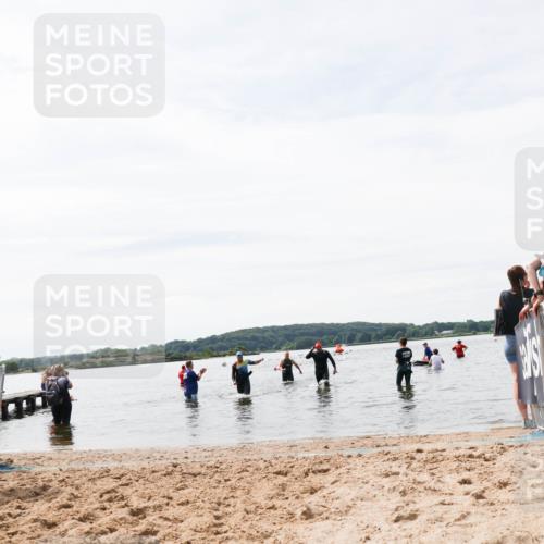 21.06.2026 - Viking Triathlon Michael Strokosch http://msf.ph/oto/9828489 21.06.2026 10:51:20 Schwimmen  meine-sportfotos.de