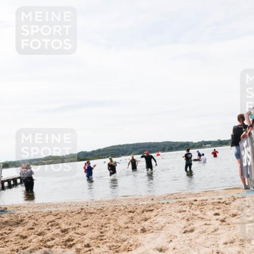 21.06.2026 - Viking Triathlon Michael Strokosch http://msf.ph/oto/9828491 21.06.2026 10:51:21 Schwimmen 335 meine-sportfotos.de