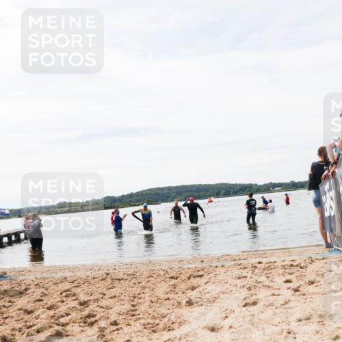 21.06.2026 - Viking Triathlon Michael Strokosch http://msf.ph/oto/9828493 21.06.2026 10:51:21 Schwimmen 335 meine-sportfotos.de