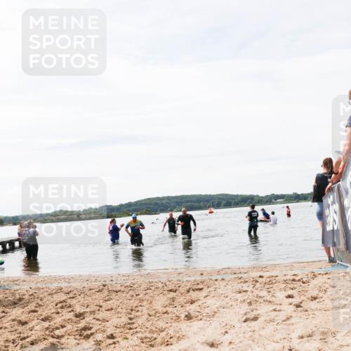 21.06.2026 - Viking Triathlon Michael Strokosch http://msf.ph/oto/9828497 21.06.2026 10:51:23 Schwimmen 335, 628 meine-sportfotos.de
