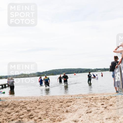 21.06.2026 - Viking Triathlon Michael Strokosch http://msf.ph/oto/9828499 21.06.2026 10:51:23 Schwimmen 335, 628 meine-sportfotos.de