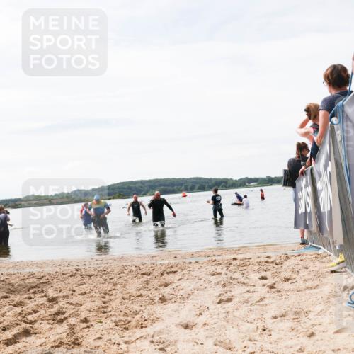21.06.2026 - Viking Triathlon Michael Strokosch http://msf.ph/oto/9828503 21.06.2026 10:51:25 Schwimmen 335, 628 meine-sportfotos.de