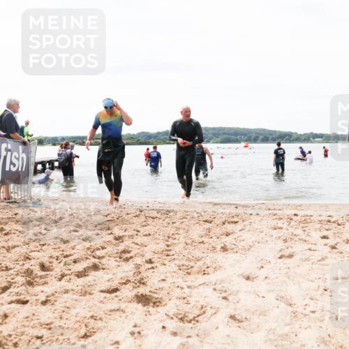21.06.2026 - Viking Triathlon Michael Strokosch http://msf.ph/oto/9828521 21.06.2026 10:51:31 Schwimmen 335, 609, 628 meine-sportfotos.de
