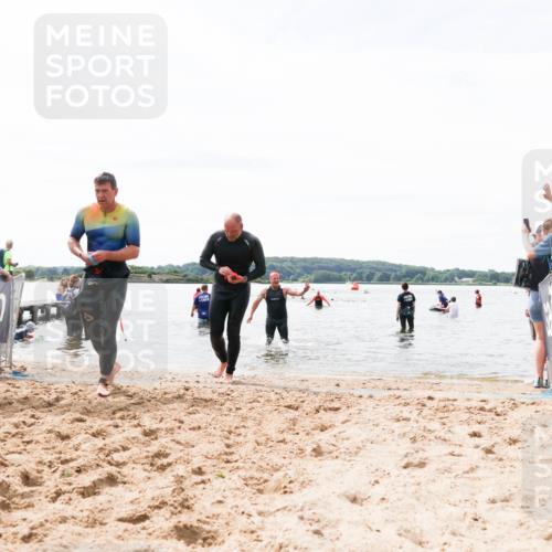 21.06.2026 - Viking Triathlon Michael Strokosch http://msf.ph/oto/9828524 21.06.2026 10:51:32 Schwimmen 335, 609, 628 meine-sportfotos.de