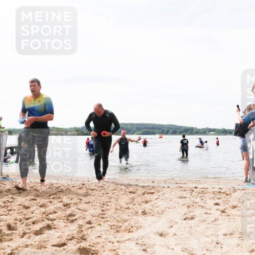 21.06.2026 - Viking Triathlon Michael Strokosch http://msf.ph/oto/9828525 21.06.2026 10:51:32 Schwimmen 335, 609, 628 meine-sportfotos.de