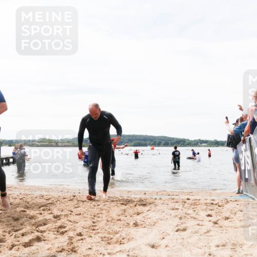 21.06.2026 - Viking Triathlon Michael Strokosch http://msf.ph/oto/9828528 21.06.2026 10:51:33 Schwimmen 335, 609, 628 meine-sportfotos.de