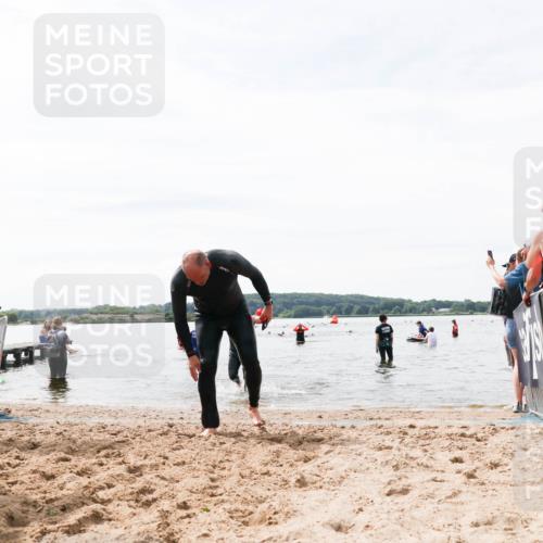 21.06.2026 - Viking Triathlon Michael Strokosch http://msf.ph/oto/9828529 21.06.2026 10:51:33 Schwimmen 335, 609, 628 meine-sportfotos.de
