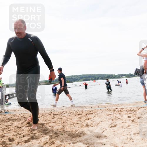 21.06.2026 - Viking Triathlon Michael Strokosch http://msf.ph/oto/9828539 21.06.2026 10:51:37 Schwimmen 609, 628 meine-sportfotos.de
