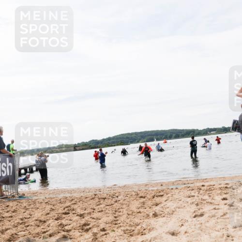 21.06.2026 - Viking Triathlon Michael Strokosch http://msf.ph/oto/9828563 21.06.2026 10:51:45 Schwimmen  meine-sportfotos.de