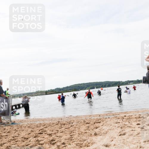 21.06.2026 - Viking Triathlon Michael Strokosch http://msf.ph/oto/9828566 21.06.2026 10:51:46 Schwimmen 642 meine-sportfotos.de