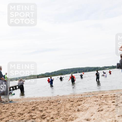 21.06.2026 - Viking Triathlon Michael Strokosch http://msf.ph/oto/9828567 21.06.2026 10:51:46 Schwimmen 642 meine-sportfotos.de