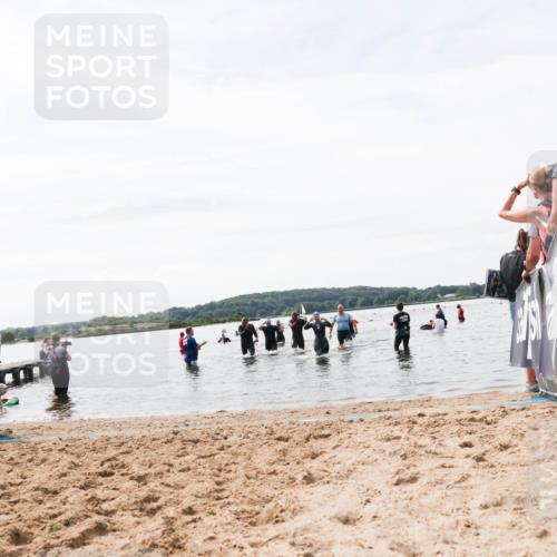 21.06.2026 - Viking Triathlon Michael Strokosch http://msf.ph/oto/9828603 21.06.2026 10:51:58 Schwimmen 642 meine-sportfotos.de