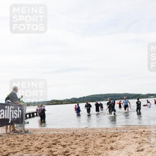 21.06.2026 - Viking Triathlon Michael Strokosch http://msf.ph/oto/9828611 21.06.2026 10:52:01 Schwimmen 362, 512, 642 meine-sportfotos.de
