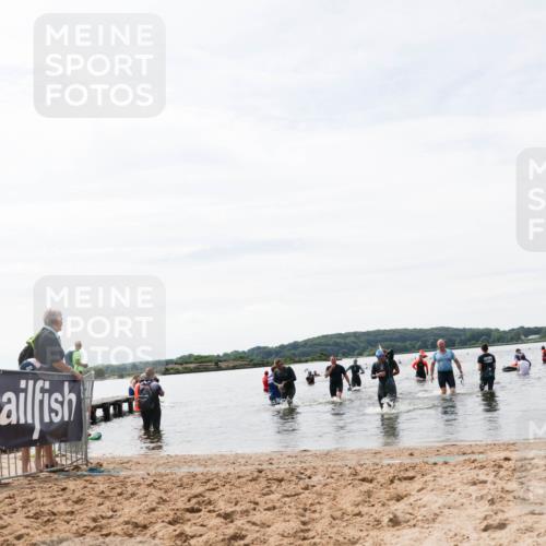 21.06.2026 - Viking Triathlon Michael Strokosch http://msf.ph/oto/9828614 21.06.2026 10:52:02 Schwimmen 252, 362, 512 meine-sportfotos.de