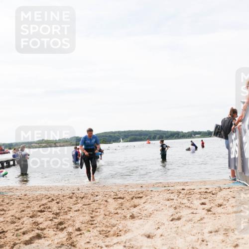 21.06.2026 - Viking Triathlon Michael Strokosch http://msf.ph/oto/9828668 21.06.2026 10:52:20 Schwimmen 40, 222, 272 meine-sportfotos.de