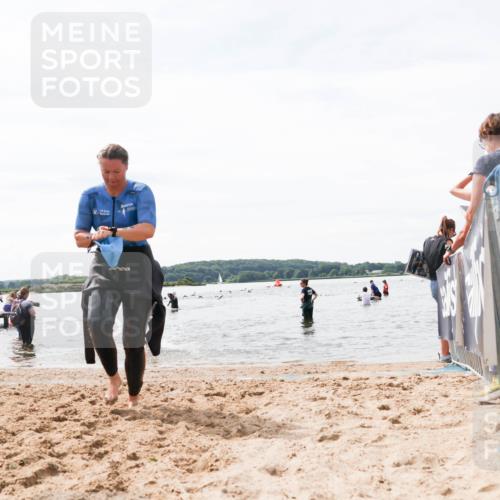 21.06.2026 - Viking Triathlon Michael Strokosch http://msf.ph/oto/9828678 21.06.2026 10:52:23 Schwimmen 40, 222, 272 meine-sportfotos.de