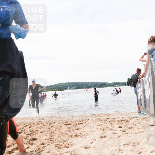 21.06.2026 - Viking Triathlon Michael Strokosch http://msf.ph/oto/9828682 21.06.2026 10:52:24 Schwimmen 40, 222 meine-sportfotos.de