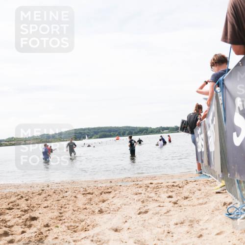 21.06.2026 - Viking Triathlon Michael Strokosch http://msf.ph/oto/9828697 21.06.2026 10:52:29 Schwimmen 222 meine-sportfotos.de