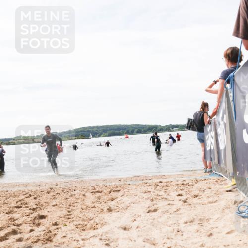21.06.2026 - Viking Triathlon Michael Strokosch http://msf.ph/oto/9828721 21.06.2026 10:52:37 Schwimmen 624 meine-sportfotos.de