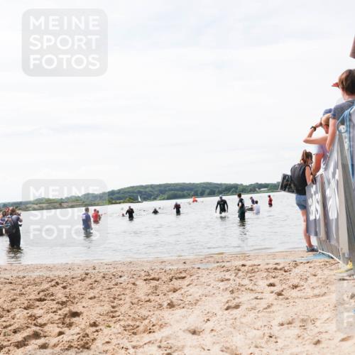 21.06.2026 - Viking Triathlon Michael Strokosch http://msf.ph/oto/9828733 21.06.2026 10:52:42 Schwimmen 624 meine-sportfotos.de