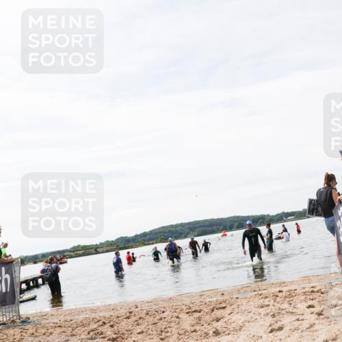 21.06.2026 - Viking Triathlon Michael Strokosch http://msf.ph/oto/9828767 21.06.2026 10:52:54 Schwimmen 385 meine-sportfotos.de