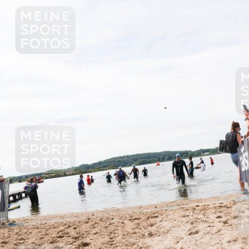 21.06.2026 - Viking Triathlon Michael Strokosch http://msf.ph/oto/9828768 21.06.2026 10:52:54 Schwimmen 385 meine-sportfotos.de