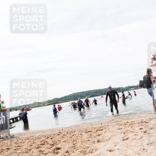 21.06.2026 - Viking Triathlon Michael Strokosch http://msf.ph/oto/9828776 21.06.2026 10:52:57 Schwimmen 385 meine-sportfotos.de