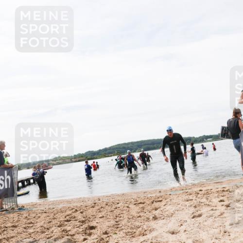 21.06.2026 - Viking Triathlon Michael Strokosch http://msf.ph/oto/9828780 21.06.2026 10:52:58 Schwimmen 385, 532 meine-sportfotos.de