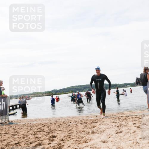 21.06.2026 - Viking Triathlon Michael Strokosch http://msf.ph/oto/9828783 21.06.2026 10:52:59 Schwimmen 385, 532 meine-sportfotos.de