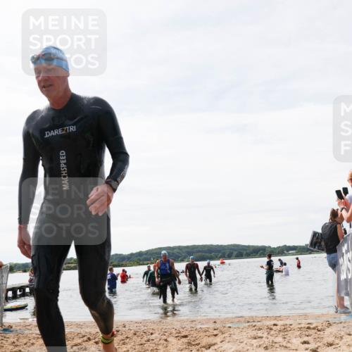 21.06.2026 - Viking Triathlon Michael Strokosch http://msf.ph/oto/9828793 21.06.2026 10:53:02 Schwimmen 385, 532, 661 meine-sportfotos.de