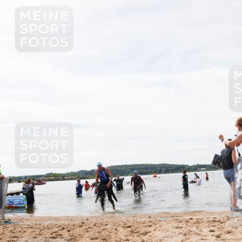 21.06.2026 - Viking Triathlon Michael Strokosch http://msf.ph/oto/9828800 21.06.2026 10:53:04 Schwimmen 133, 385, 532, 661 meine-sportfotos.de