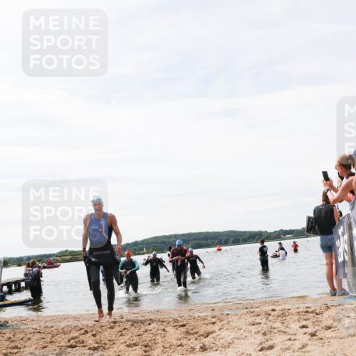 21.06.2026 - Viking Triathlon Michael Strokosch http://msf.ph/oto/9828808 21.06.2026 10:53:07 Schwimmen 133, 307, 433, 532, 661 meine-sportfotos.de