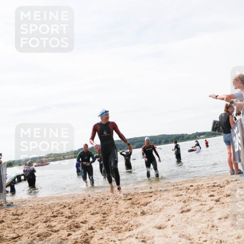 21.06.2026 - Viking Triathlon Michael Strokosch http://msf.ph/oto/9828824 21.06.2026 10:53:13 Schwimmen 133, 307, 433, 471, 532, 564, 622, 661 meine-sportfotos.de