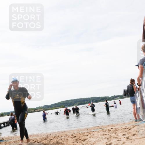 21.06.2026 - Viking Triathlon Michael Strokosch http://msf.ph/oto/9828853 21.06.2026 10:53:23 Schwimmen 92, 283, 471, 564, 622 meine-sportfotos.de