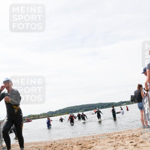 21.06.2026 - Viking Triathlon Michael Strokosch http://msf.ph/oto/9828854 21.06.2026 10:53:23 Schwimmen 92, 283, 471, 564, 622 meine-sportfotos.de