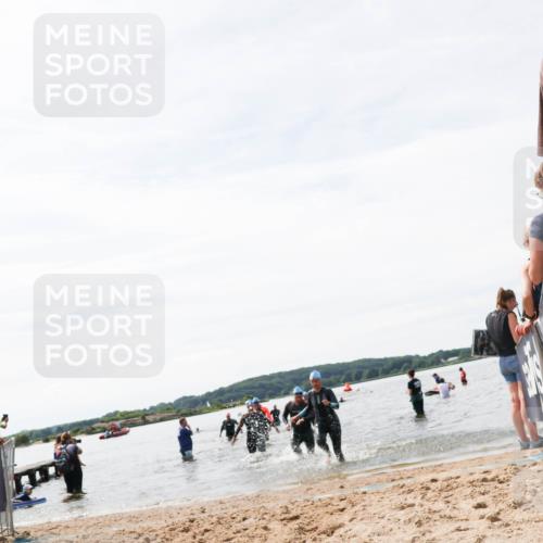 21.06.2026 - Viking Triathlon Michael Strokosch http://msf.ph/oto/9828872 21.06.2026 10:53:29 Schwimmen 59, 92, 283 meine-sportfotos.de