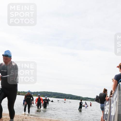 21.06.2026 - Viking Triathlon Michael Strokosch http://msf.ph/oto/9828888 21.06.2026 10:53:34 Schwimmen 59, 92, 283, 375 meine-sportfotos.de