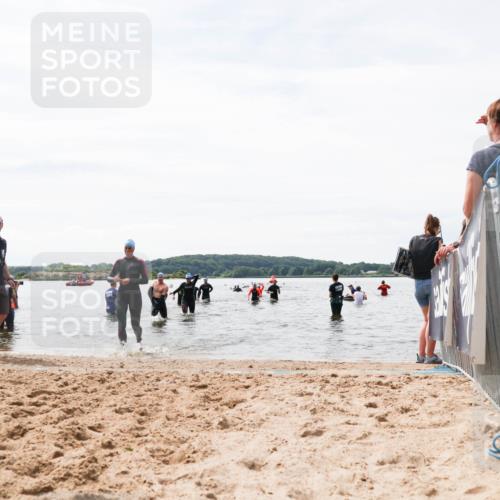21.06.2026 - Viking Triathlon Michael Strokosch http://msf.ph/oto/9828933 21.06.2026 10:53:49 Schwimmen 97, 182, 365, 538, 607 meine-sportfotos.de